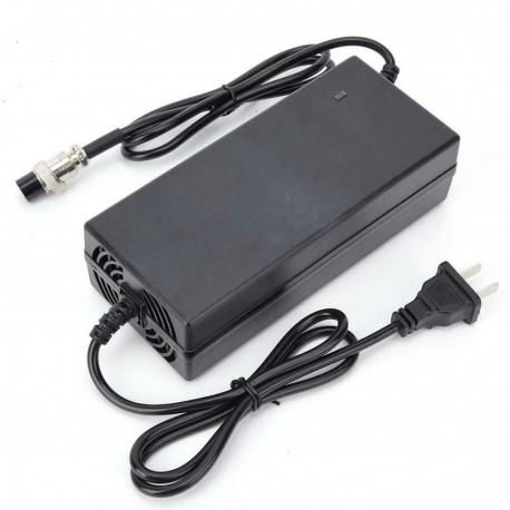 Carregador para Scooter Eléctrica com baterias de 48V