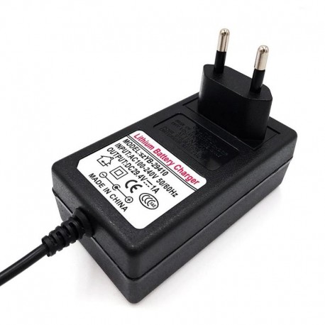 Carregador para Hoverboard/Scooter Eléctrica de 29.4v DIN 4 Fêmea de 8/9mm