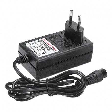 Carregador Para Hoverboard/ Bicicleta Elétrica/ Scooter De 29.4v ( Volts ) 1.A ( Amperes ) 29.4W ( Watts )