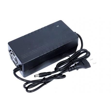 Carregador Para Hoverboard/ Bicicleta Elétrica/ Scooter De 60v ( Volts ) 3A ( Amperes ) 180W ( Watts )