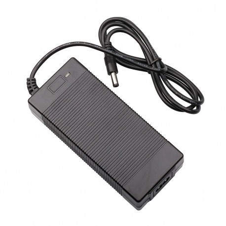 Carregador Para Hoverboard/Scooter/Bicicleta Eléctrica de 58.8V (Volts) 1.5A (Amperes) 88,2W (Watts)
