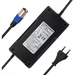 Carregador de Bateria de Lítio 67,2V 4A para Scooters e E-Bikes de 60V