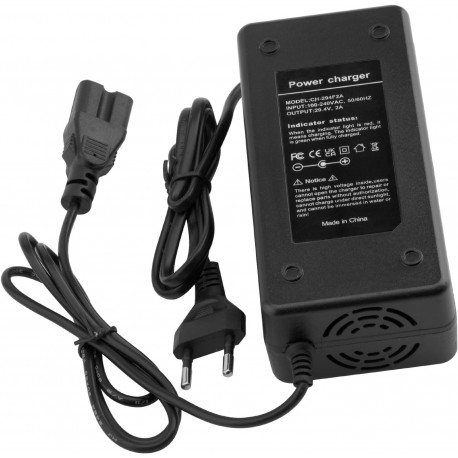 Carregador 29.4V 2A para Trotinete, Hoverboard e Moto Elétrica com Plugue 3P e Ventoinha