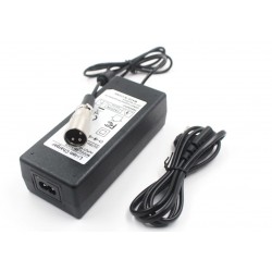 Carregador Para Bicicleta El&eacute;ctrica  54.6V 2A Plug XLR 5521 