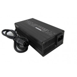 Carregador Para Baterias de L&iacute;tio Para Bicicleta El&eacute;crtica/ Scooter 84V 3A