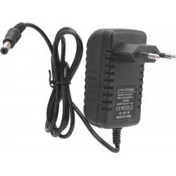  Carregador de Bateria de L&iacute;tio 25,2V 1A Para Trotinete El&eacute;trica Ninebot KickScooter E2