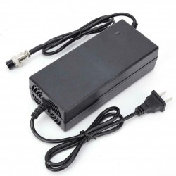 Carregador para Scooter / Trotinete El&eacute;trica Urbanglide e-cross pro 